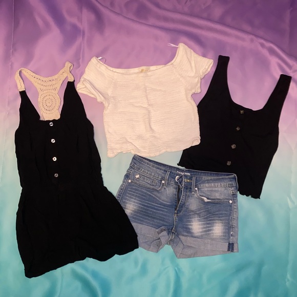 ☀️Summer Lot ☀️ Women Junior Lot Tops, crops, tank, shorts Romper Small/Med/5 - Picture 1 of 4